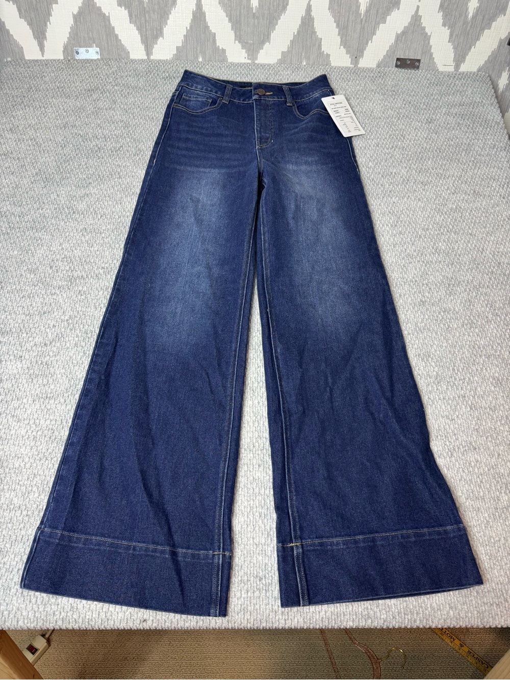 One5One 151 Wide Leg Wide Hem High-Rise Women's Jeans in Dark Blue